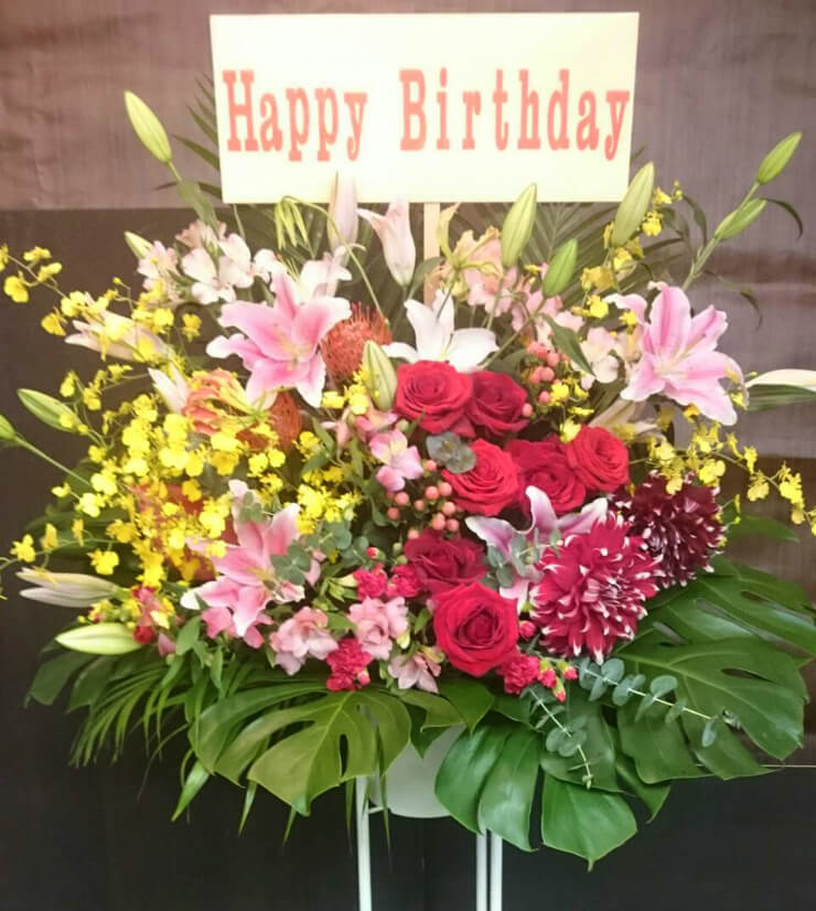 練馬区豊玉北 クラブ キャスト様の誕生日祝いスタンド花