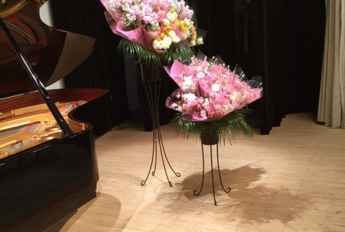 サンパール荒川 ピアノ発表会の花束を集めたスタンド花