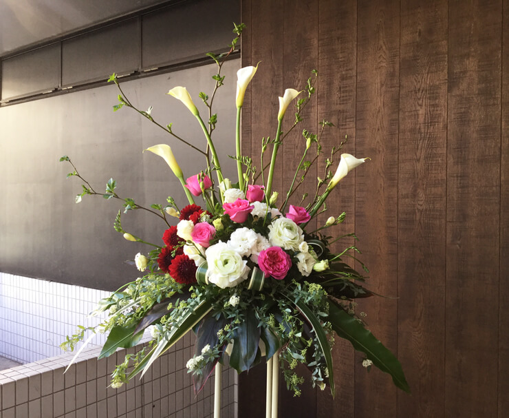 アメリカ橋ギャラリー 清水麻美子様展示会祝いスタンド花
