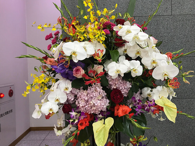 韓国文化院ギャラリー 沈壽官様の個展祝いスタンド花