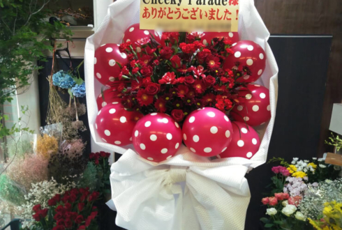 マイナビBLITZ赤坂 Cheeky Parade様のラストワンマンライブバルーンスタンド花