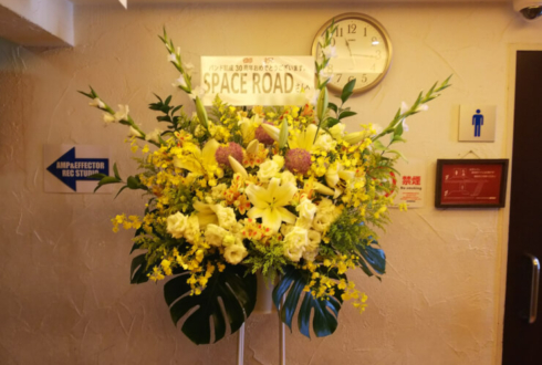 ZippalHall SPACE ROAD様のバンド結成30周年祝いスタンド花