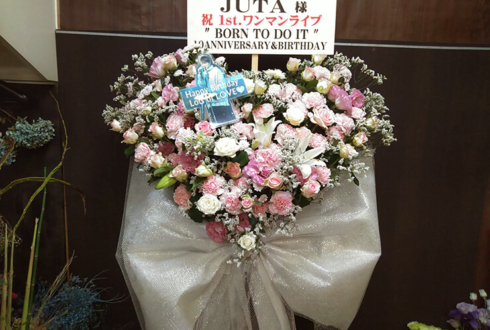 渋谷スターラウンジ JUTA様のワンマンライブ公演祝いハートスタンド花