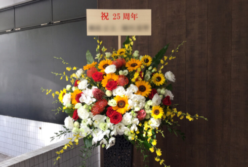 ANAインターコンチネンタルホテル東京 二ツ森司ダンススクール様の25周年記念晩餐会アイアンスタンド花