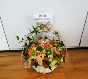 渋谷区神宮前 ユニバーサルミュージック合同会社様の移転祝い花