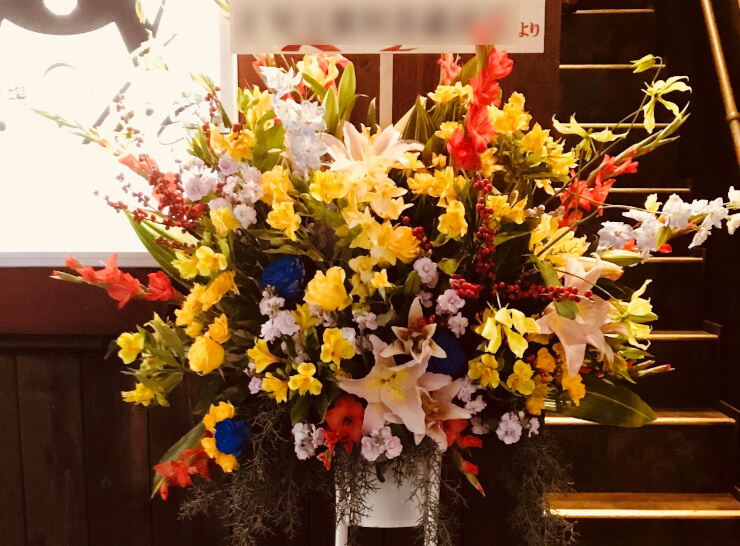 湯島 洋風酒場ACE様の開店祝いスタンド花