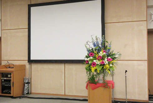 NTT武蔵野研究開発センター様の式典用壇上花