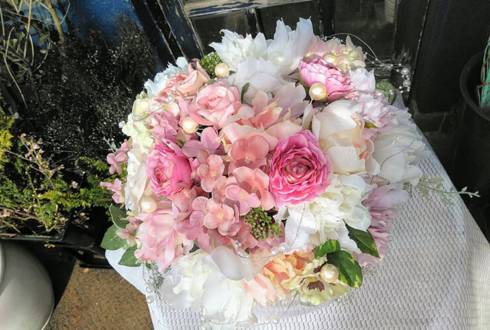 中野テアトルBONBON 神里優希様の舞台『いえないアメイジングファミリー』出演祝い花