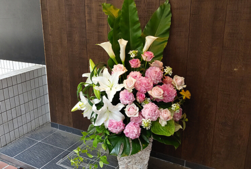 千代田区紀尾井町 株式会社クリエイティブバンク様のお祝い花