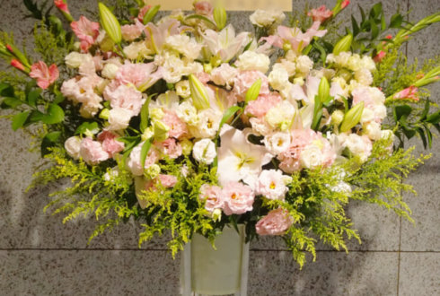 渋谷ストリームホール 横手香菜様のBeautyJapan2019AWARD出場祝いスタンド花