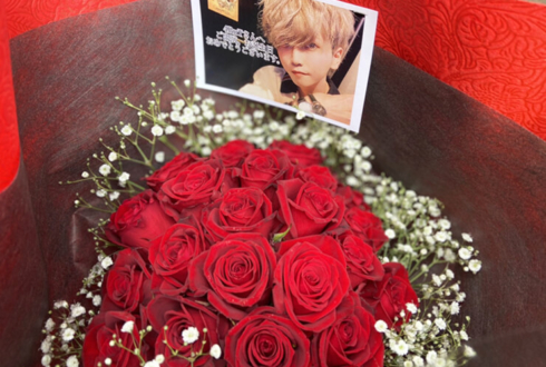 4RuT様のライブ『White kiss』公演祝い赤バラの花束 @初台DOORS