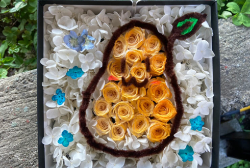 【 #ヲモヒヲカタチニプラス 】ご自宅での推し事に 石原舞様の誕生日祝い(5/9)＆Youtube『まいたけCh』2周年祝い花 じゃがいもくんモチーフプリントBOXアレンジ