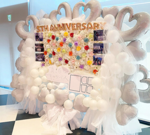 真っ白なキャンバス様の5周年記念ライブ公演祝い5基連結フラスタ @TOKYO DOME CITY HALL