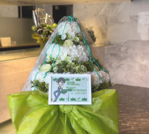 アナタシア 芝健様の生誕祭祝いフラワーケーキフラスタ @横浜YTJホール