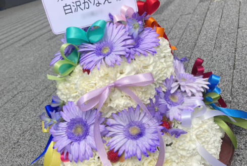 22/7 白沢かなえ様の卒業ライブ公演祝い花 ラベンダー色のフラワーケーキ2段 @Zepp Haneda(TOKYO)