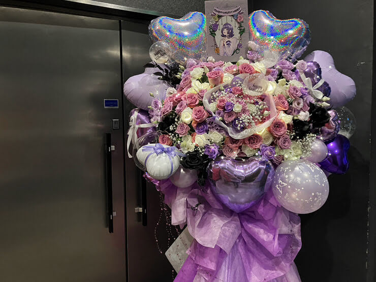 NANIMONO 紫苑りんか様の生誕祭祝い花束組み込みフラスタ @赤羽ReNY alpha