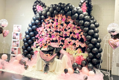 スプスラッシュ 津島かりん様の生誕祭祝い4基連結猫耳バルーンアーチ&花束 @SHIBUYA VIDENT
