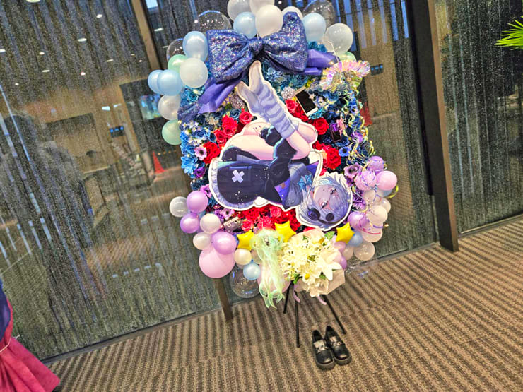 小城夜みるく様の深層祭3出演祝い花束組み込みフラスタ @浅草橋ヒューリックホール