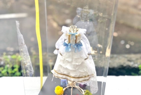 ハルニシオン 馬場彩華様の生誕祭祝い花 衣装再現プリザーブドフラワーミニトルソーアレンジ @Spotify O-Crest