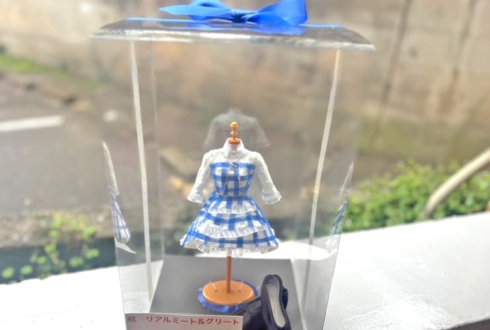 日向坂46 松田好花様のリアルミーグリ祝い花 衣装再現プリザーブドフラワーミニトルソーアレンジ @幕張メッセ