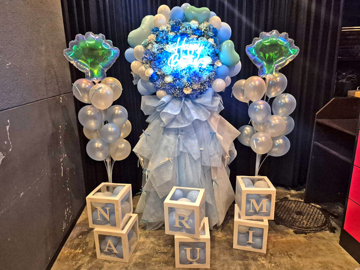 SAKURADOLL 七海ナルミ様の生誕祭祝いフラスタ&花束 @赤羽ReNY alpha