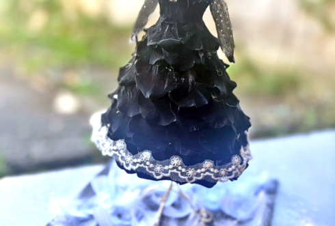 日向坂46 金村美玖様のリアルミーグリ開催祝い花 衣装再現プリザーブドフラワーミニトルソーアレンジ @京都パルスプラザ