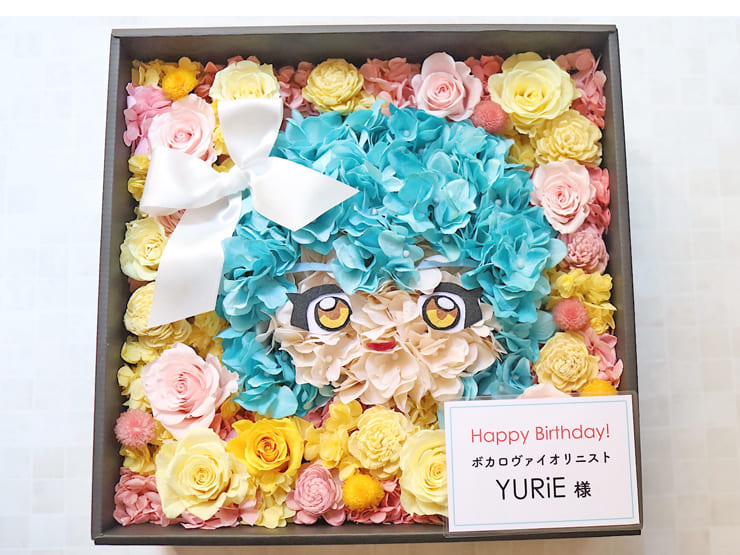 YURiE様のバースデー生配信ライブ公演祝い花 プリザーブドフラワーモチーフBOXアレンジ @タートルミュージック