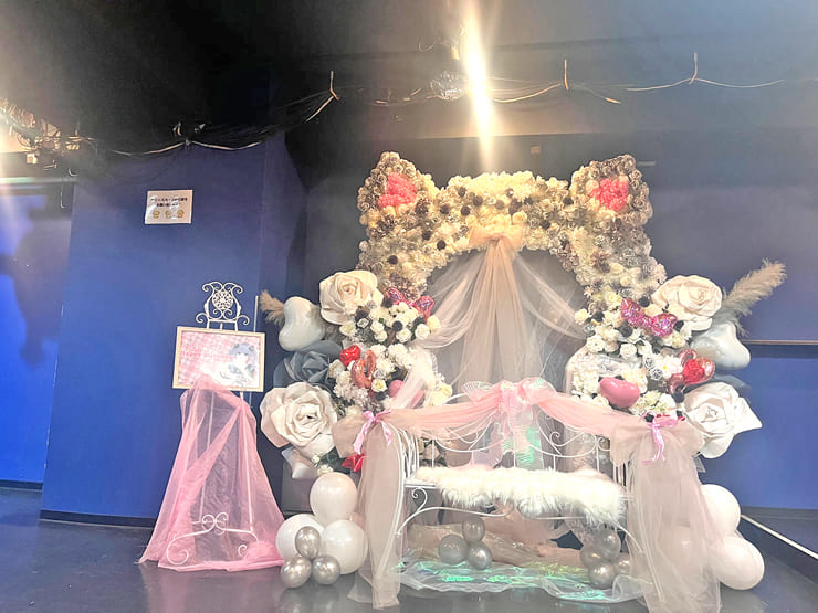 クライセカイ 夜叶めあ様の生誕祭祝い猫耳連結アーチ @aube shibuya
