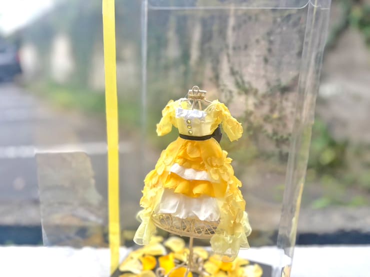 ねこみ。様のライバー祭り2025出演祝い花 衣装再現プリザーブドフラワーミニトルソーアレンジ @渋谷ストリーム ホール