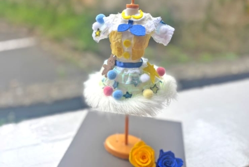 ラフ×ラフ 藤崎未来様の生誕祭祝い花 衣装再現プリザーブドフラワーミニトルソーアレンジ @ジールシアター東京