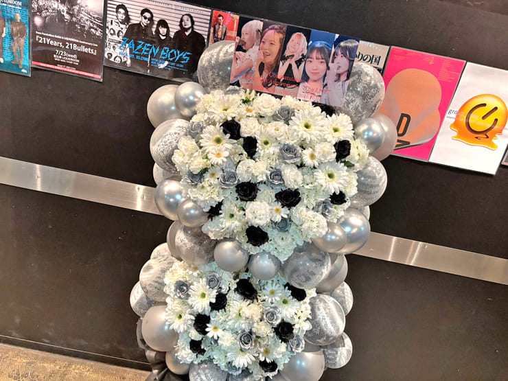 Chalca様の1周年ライブ公演祝いフラスタ&花束 @LIQUIDROOM