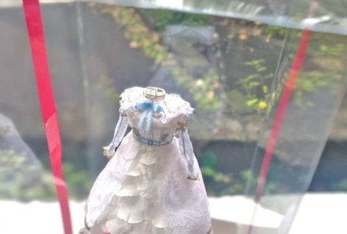 ハルニシオン 芹沢心色様の生誕祭祝い花 衣装再現プリザーブドフラワーミニトルソーアレンジ @渋谷音楽堂
