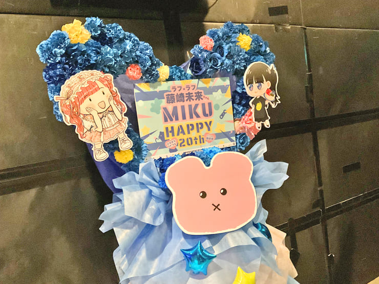 ラフ×ラフ 藤崎未来様の生誕祭祝いハートリースフラスタ @大阪RUIDO