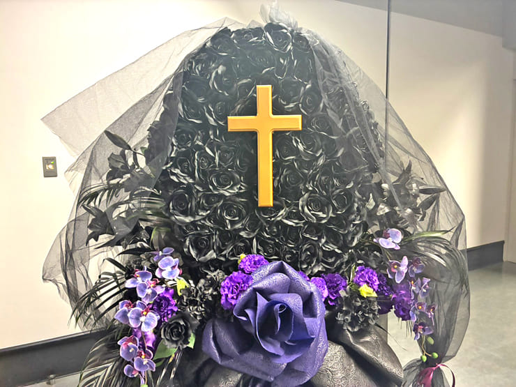 UNDEAD 朔間零様 増田俊樹様の #スタフォニ 4thライブ公演祝い棺桶モチーフフラスタ @さいたまスーパーアリーナ