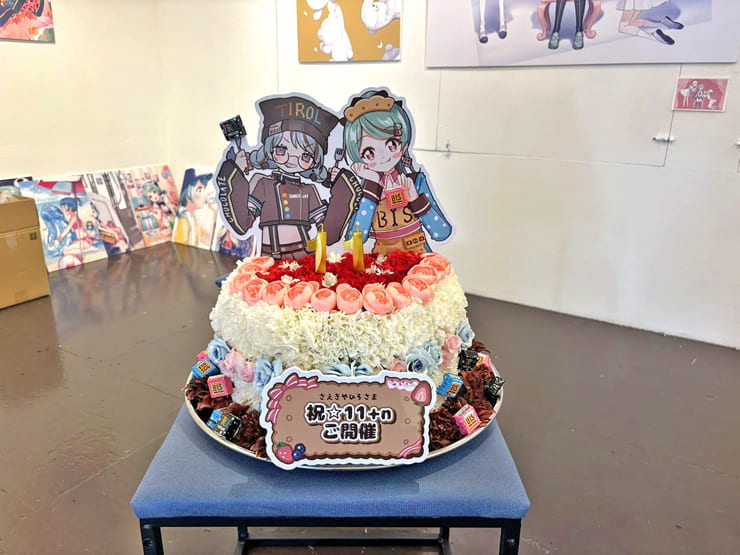 さえきやひろ様の初個展【11＋n】開催祝い花 フラワーケーキ @DESIGN FESTA GALLERY HARAJUKU