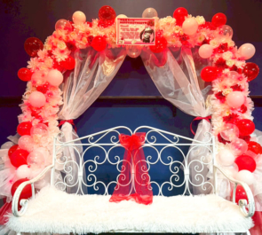 閻魔ちゃんの生誕祭祝い連結アーチ @aube shibuya