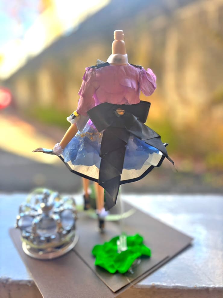 音葉なほ様の生誕祭祝い花 衣装再現フラワードール 【花屋店頭展示】