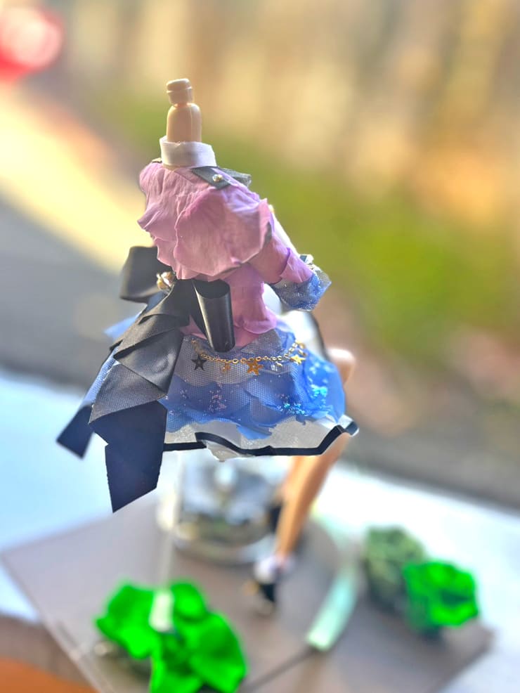 音葉なほ様の生誕祭祝い花 衣装再現フラワードール 【花屋店頭展示】