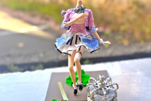 音葉なほ様の生誕祭祝い花 衣装再現フラワードール 【花屋店頭展示】