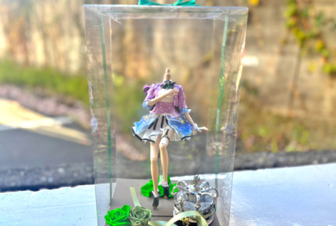 音葉なほ様の生誕祭祝い花 衣装再現フラワードール 【花屋店頭展示】