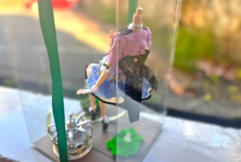 音葉なほ様の生誕祭祝い花 衣装再現フラワードール 【花屋店頭展示】