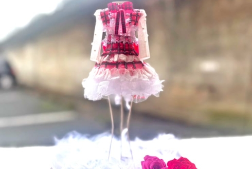 乙花ゆい様の卒業祝い花 プリザーブドフラワーミニトルソーアレンジ @埼玉スタジアム2002【ご自宅配送】