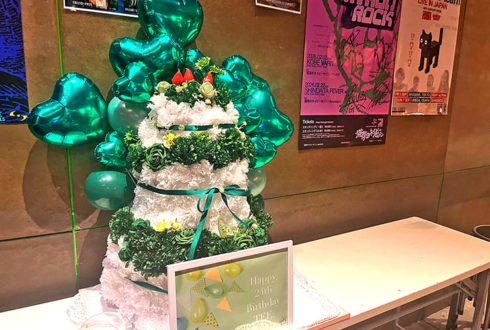 TEE.様の誕生日&ライブ公演祝い花 フラワーケーキ @吉祥寺CLUB SEATA