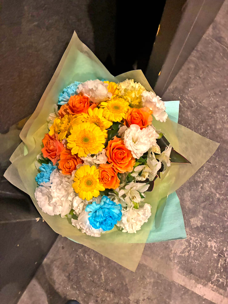 あやぽんず*様の生誕祭祝い連結フラスタ&花束 花壁 @赤羽ReNY alpha