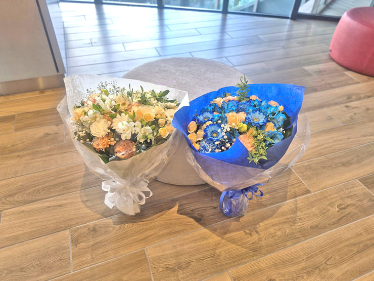 シャルロット 一ノ瀬瑠菜様 内野亜美様の卒業ライブ公演祝い花束 @シティホール五反田