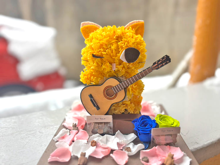 湊みや様の #ヒカROOM バレンタインイベント出演祝い花 プリザーブドフラワー"みにゃ太"モチーフアレンジ @横浜赤レンガ倉庫