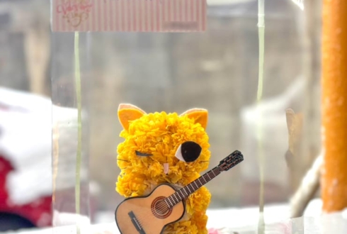 湊みや様の #ヒカROOM バレンタインイベント出演祝い花 プリザーブドフラワー"みにゃ太"モチーフアレンジ @横浜赤レンガ倉庫