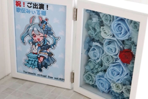 歌伝みぃる様の #トリモチライブ 出演祝い花 プリザーブドフラワーフォトフレームアレンジ @クラブドロシー