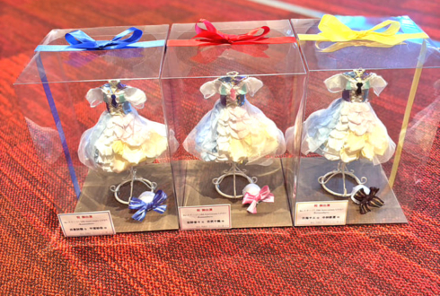 アルシュシュ様の #Rst_10thAnniv ライブ出演祝い花 衣装再現ミニトルソーアレンジ @川口総合文化センターリリア・フカガワみらいホール