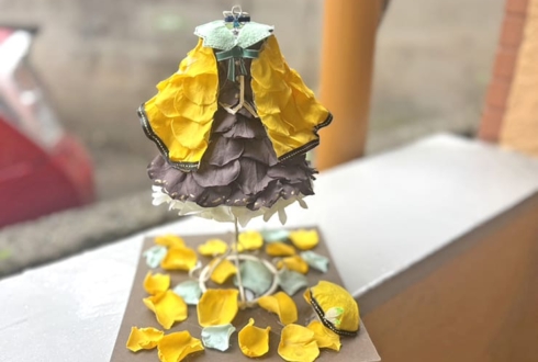 涼風しとら様の生誕祭祝い花 衣装再現プリザーブドフラワーミニトルソーアレンジ @秋葉原某所